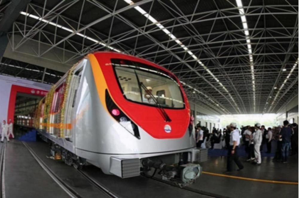 这两大好消息的接连传出,迎来了巴基斯坦的各方赞誉.