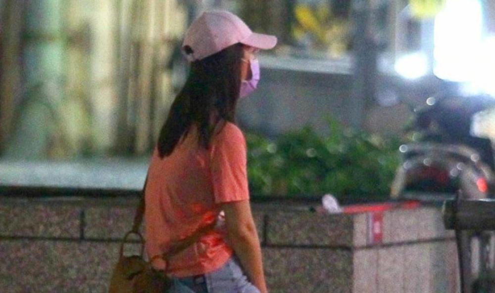 霍建华|霍建华已离婚了？知名大v曝出离婚消息，此人曾提前曝光数人离婚