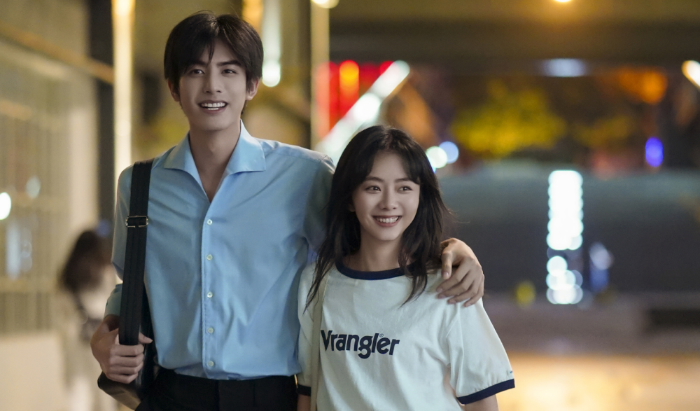 宋威龙看了谭松韵新剧之后很生气,原因很搞笑,关系不一般