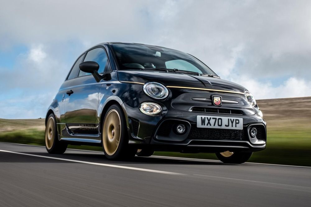 2021年菲亞特阿巴斯abarth595限量版車身太小了