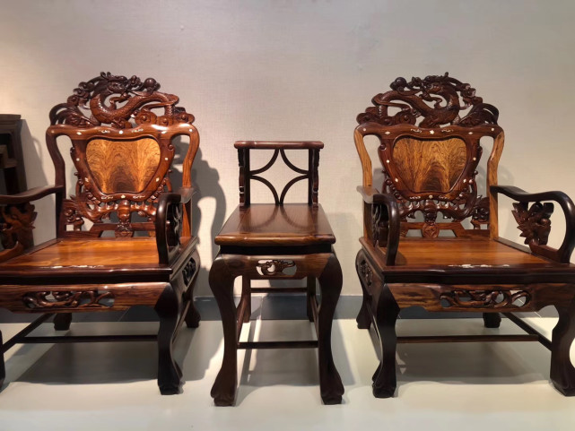 海南黄花梨明式家具 有家居之王美称 价值几何 海南黄花梨 明式家具 拍卖会 家居