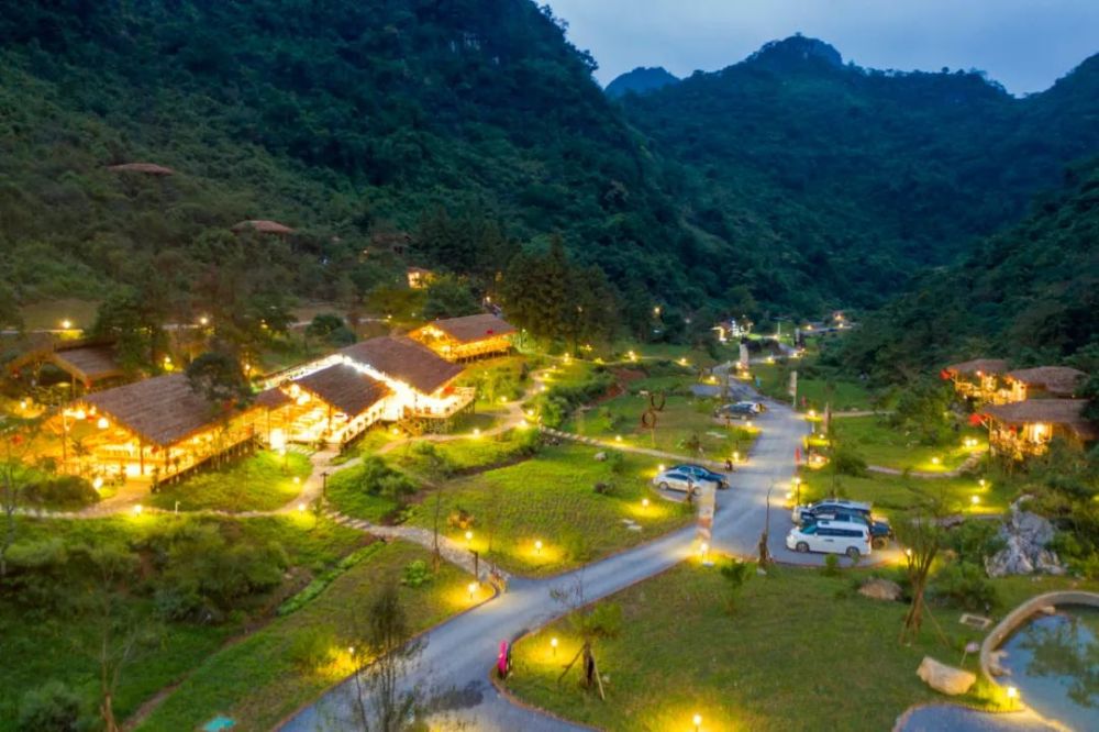 温泉度假区全面动工绝美玫瑰园圈粉无数怀集这些地方旅游亮点多多