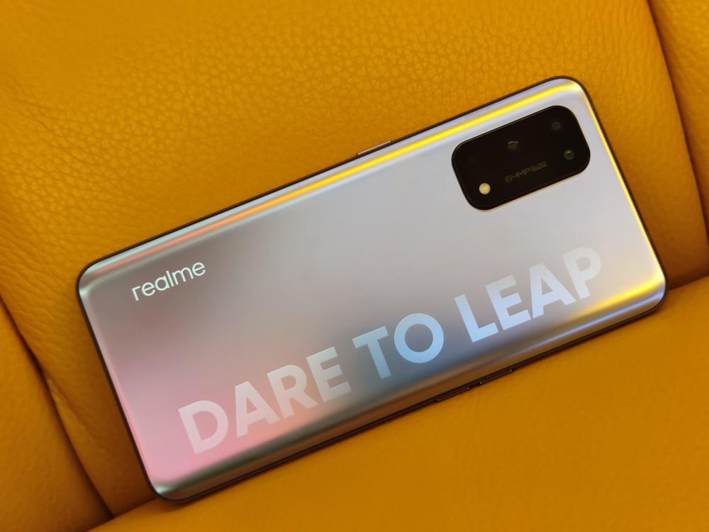 不看品牌只关心性价比:真我x7 pro_腾讯新闻