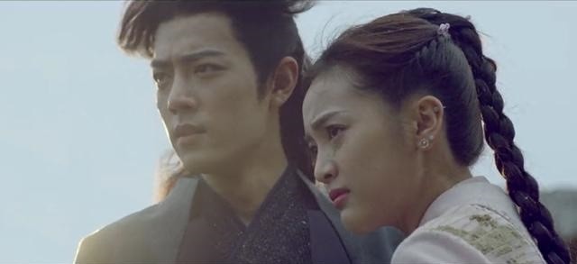 王一博|肖战和王一博各自新剧片花公布，王一博搭赵丽颖，肖战与95后的她