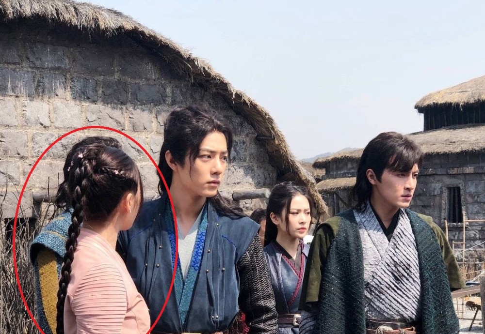 王一博|肖战和王一博各自新剧片花公布，王一博搭赵丽颖，肖战与95后的她