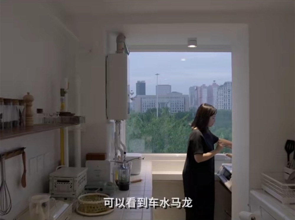 阳台|北京蜗居豪宅！夫妻在小空间里将日子过成了诗，一家四口其乐融融