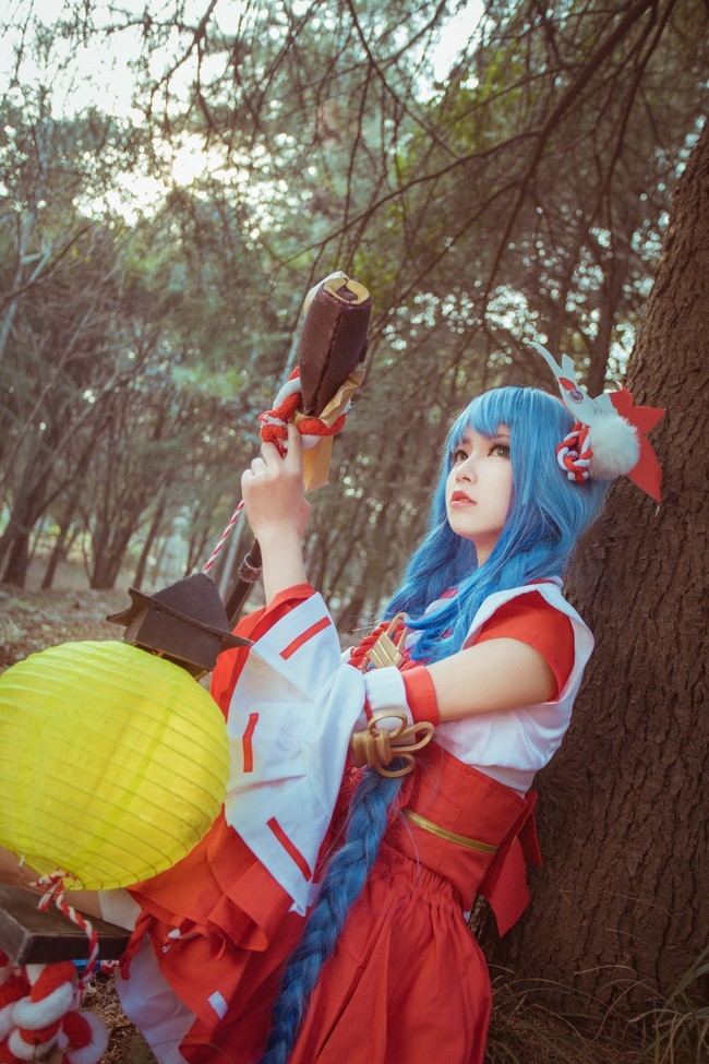 cos欣赏王者荣耀伊势巫女大乔