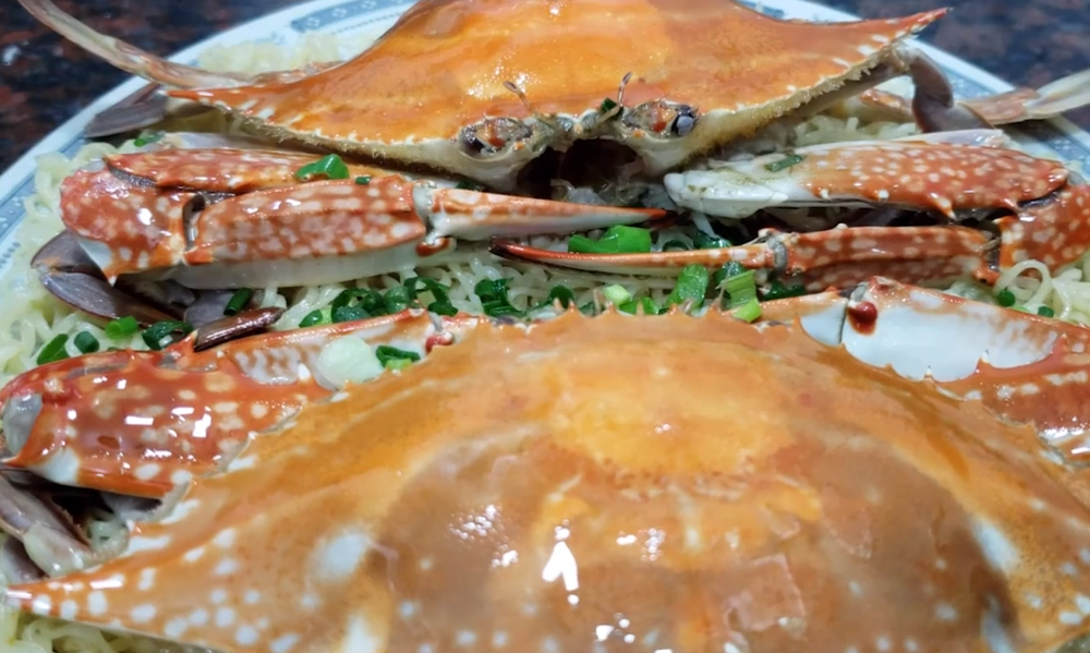 十月吃螃蟹的季节,潮汕蒸蟹面,带你解锁螃蟹新吃法