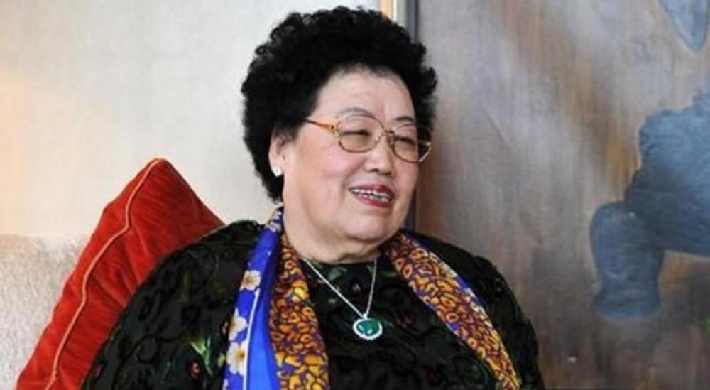 陈丽华|她是慈禧的后裔，身价高达525亿，北京一条街全是她的