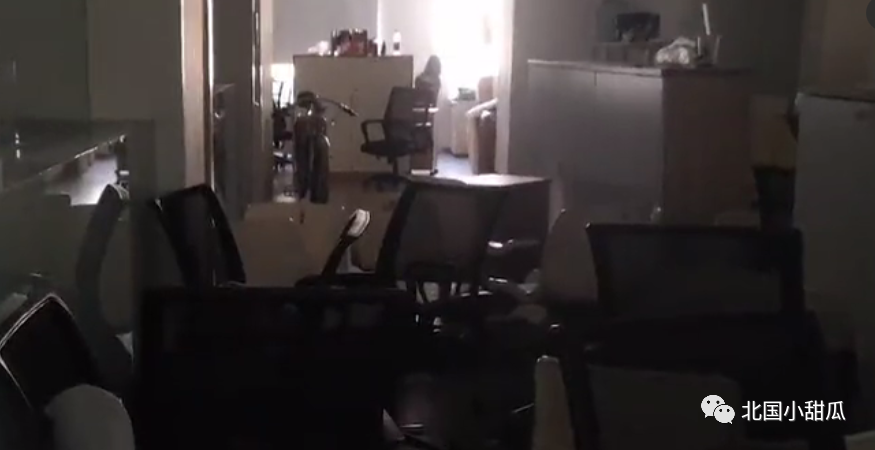 优胜教育|爆雷！坐拥1200个校区的学校圈钱跑路？上千家长老师围堵，却已人去楼空