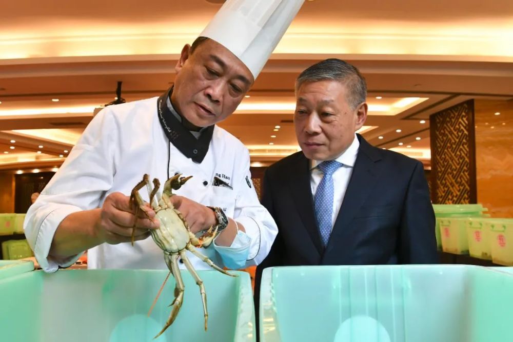 全国河蟹奥斯卡奖在王宝和揭晓蟹王6577克蟹后4261克