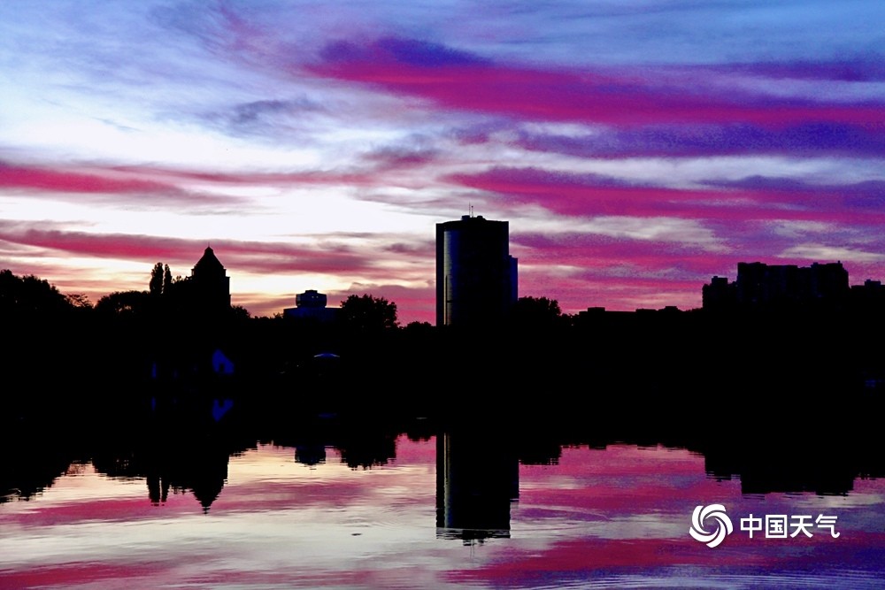 陈继春|惊艳天空！北京朝霞如火映日红