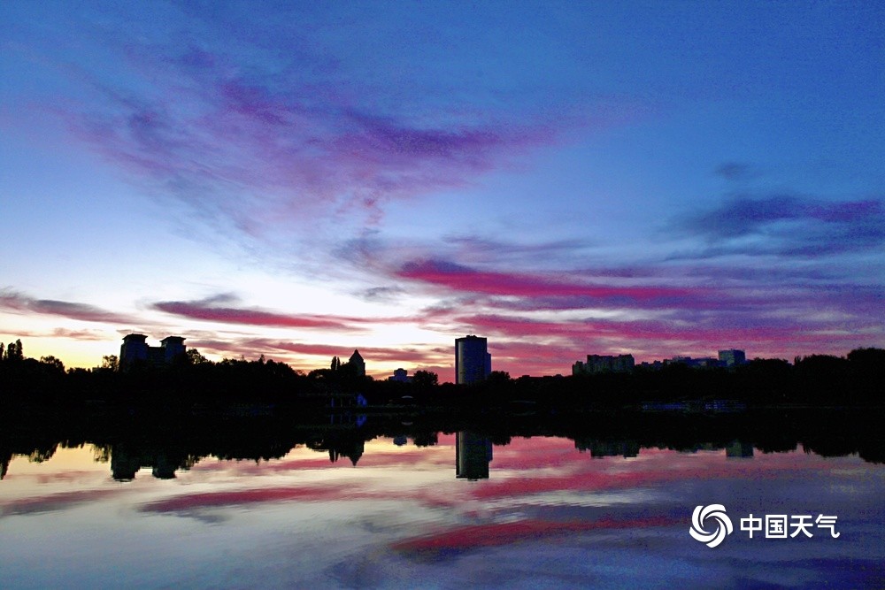 陈继春|惊艳天空！北京朝霞如火映日红