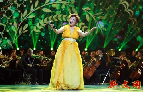 王霞演唱《春之歌》