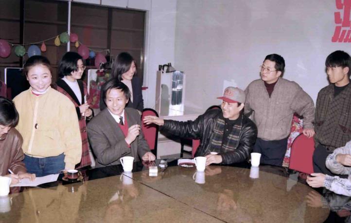 这是因为,杜宪出身书香门第,父亲是中国工程院的院士,清华大学教授.