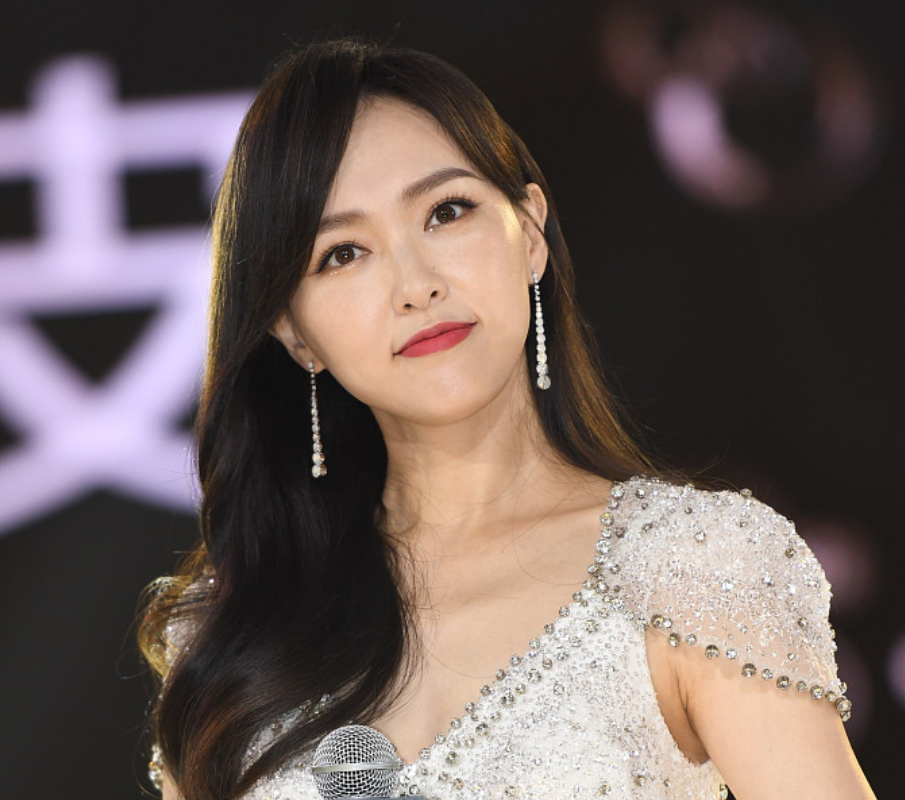 唐嫣|37岁唐嫣当妈后生图微微发福，却被粉丝夸：越胖越好看