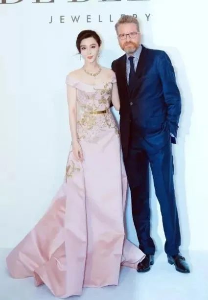 名利场|扎心！因为一条裙子翻车，她真的有点冤…