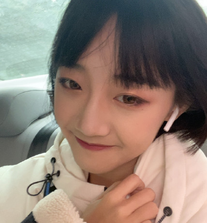 原相机下的网红贝勒爷最真实满天星小姐姐普通艾比的脸怎么看