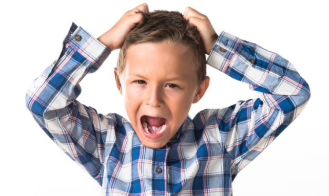 放任孩子发脾气是错的,了解这第三个办法,缓解孩子的脾气