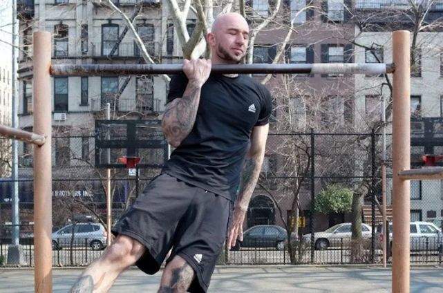 引体高手,这份单臂引体向上教学送给你!