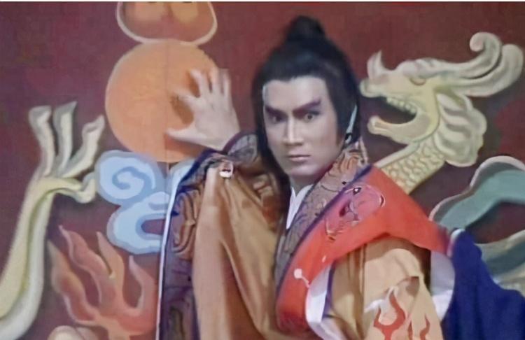 致戴良纯毁容家暴黎燕珊的秦始皇刘永如今被小30岁娇妻抛弃
