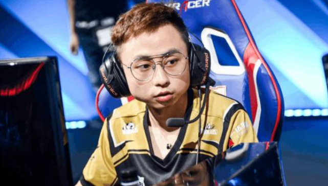 lol水晶哥回应被骂事件,双方情商高判立下,猫皇又要遭重了!