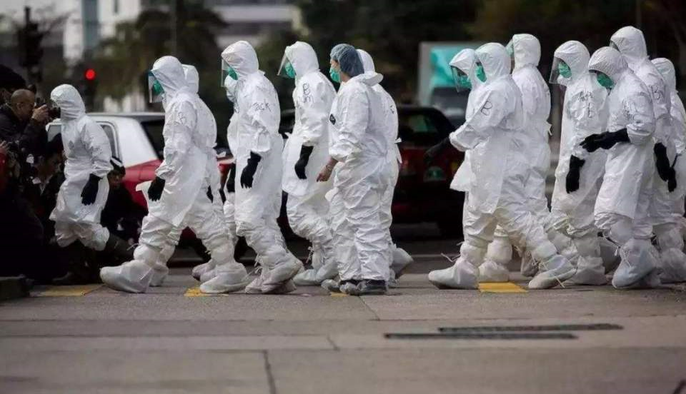 疫苗無用？俄第二波新冠爆發 塑料袋裹屍堆滿走廊