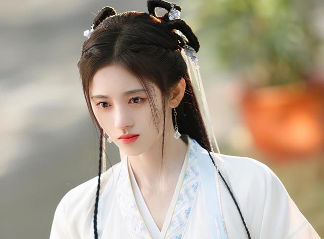 鞠婧祎打脸太快 败诉赔偿费泡汤还要倒贴 发声明回应意味深长 鞠婧祎 网红 文章