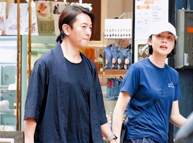 53岁郑伊健近况曝光头发稀疏显老态7栋豪宅身家上亿却没孩子