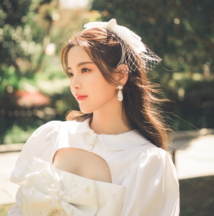 杨超越|杨超越又一档新综艺官宣，六位明星搭档合作，嘉宾阵容太强大了！