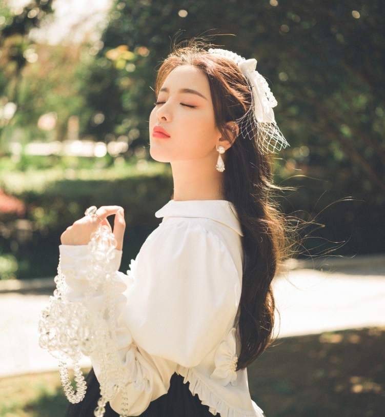 杨超越|杨超越又一档新综艺官宣，六位明星搭档合作，嘉宾阵容太强大了！