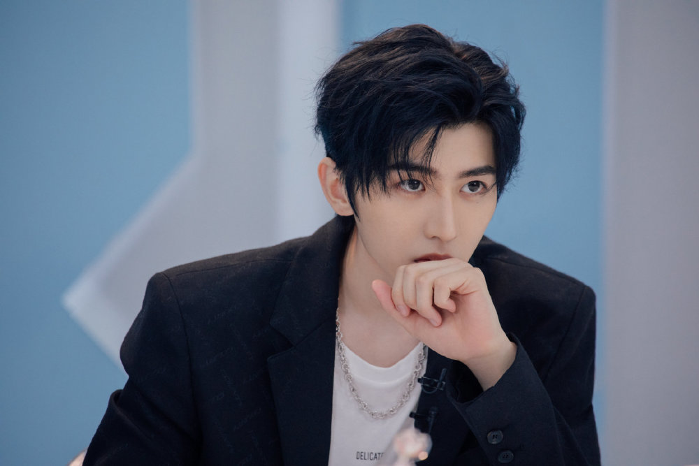 王一博|操作真骚！王一博肖战接连因综艺成为热议焦点，播出平台难辞其咎