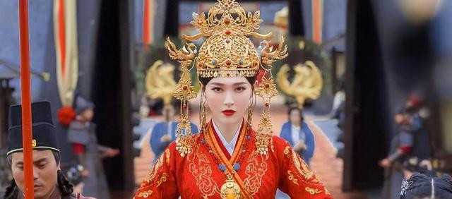 《燕云台》海报曝光,唐嫣霸气亮相,大辽皇后造型雍容华贵_腾讯新闻