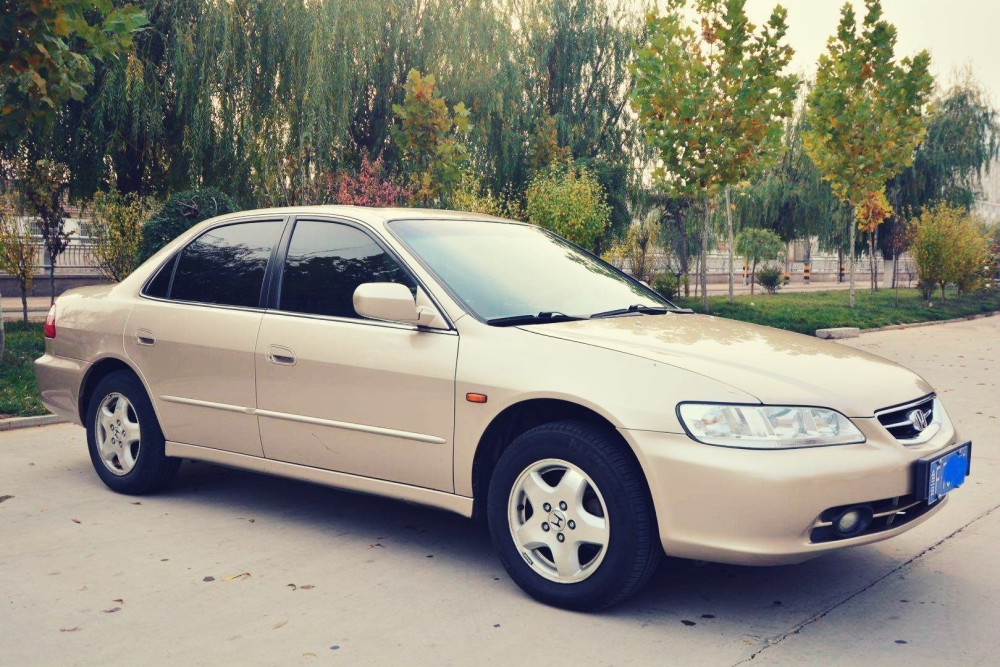 年前能开上这几款 豪车 的人 现在开什么级别车才不落伍 腾讯新闻