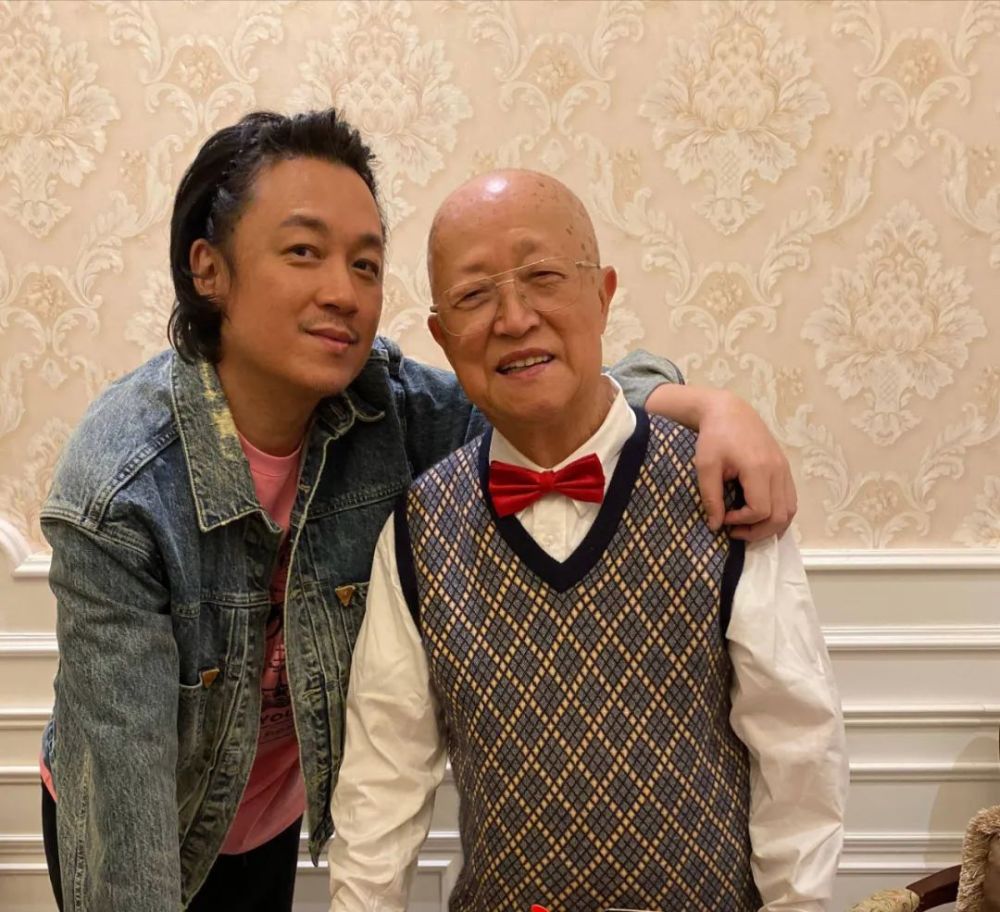 潘粤明|他是潘粤明父亲，以明星儿子为傲，与孙子8年未见患脑梗晚年凄凉