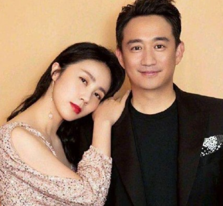 黄磊|孙莉深夜上线发文“我必须撒把狗粮”，看到黄磊宠妻做法，感动哭了