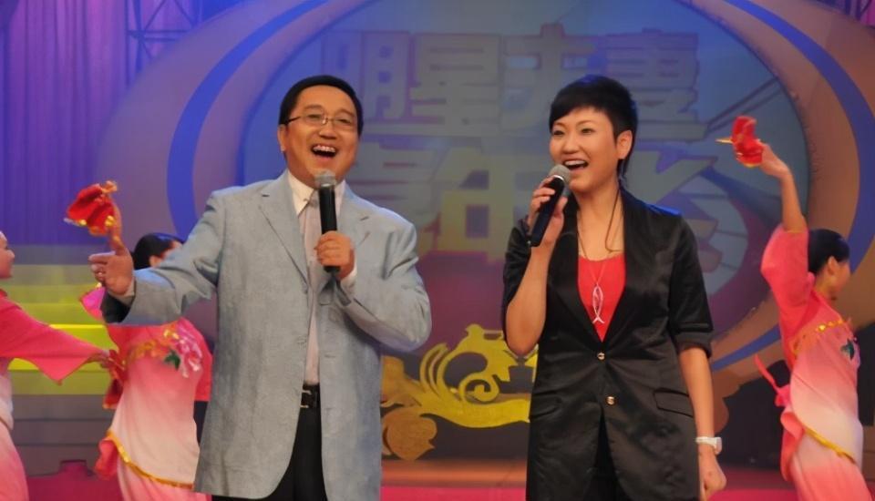 国家一级演员句兆杰二婚娶小11岁丫蛋48岁老来得女