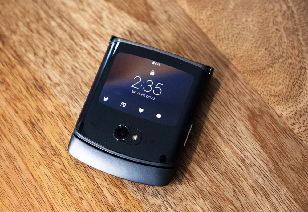 5g折叠翻盖手机感觉不错,摩托罗拉razr