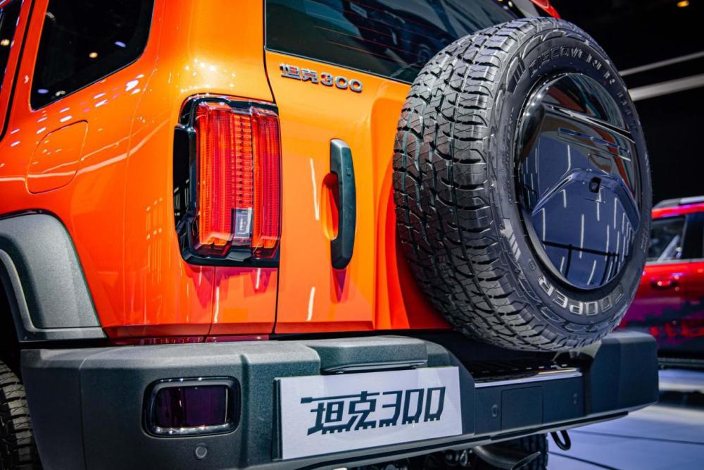 wey坦克300|深度解析：WEY坦克300力压牧马人荣膺越野之王，实力何在