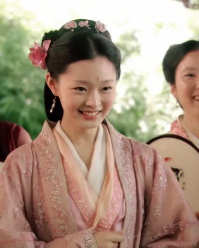 宋轶|红人馆｜看了宋轶发布会打工人换装vlog，我想说她也太忙了吧！