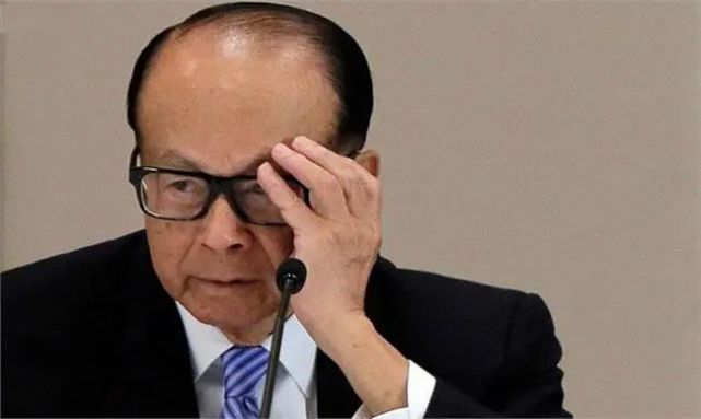 李嘉诚 错失首富，李嘉诚这次真的“栽了”！