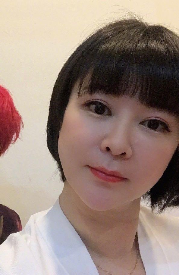 把前夫儿子送去喂猪与双胞胎女儿拍杂志杜华被批狠心女人