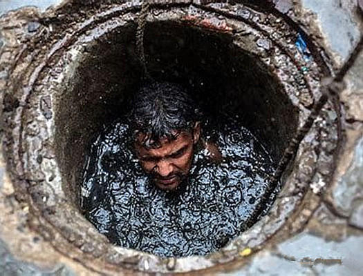 之外,印度还有大量"贱民",他们属于"不可接触者"阶层,俗称"达利特"