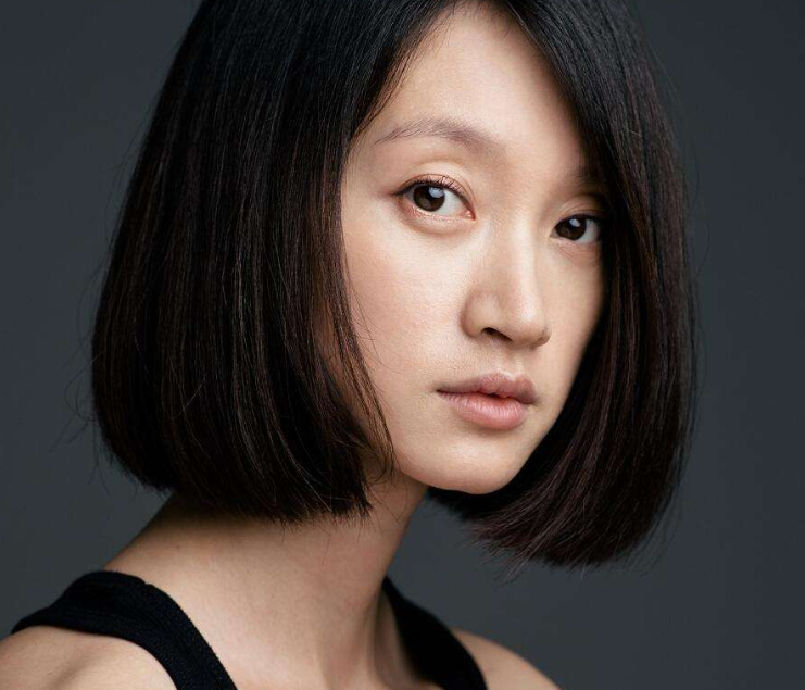 和初恋相恋9年分手,为啥朱亚文娶陈思诚前女友,还5年生两胎?