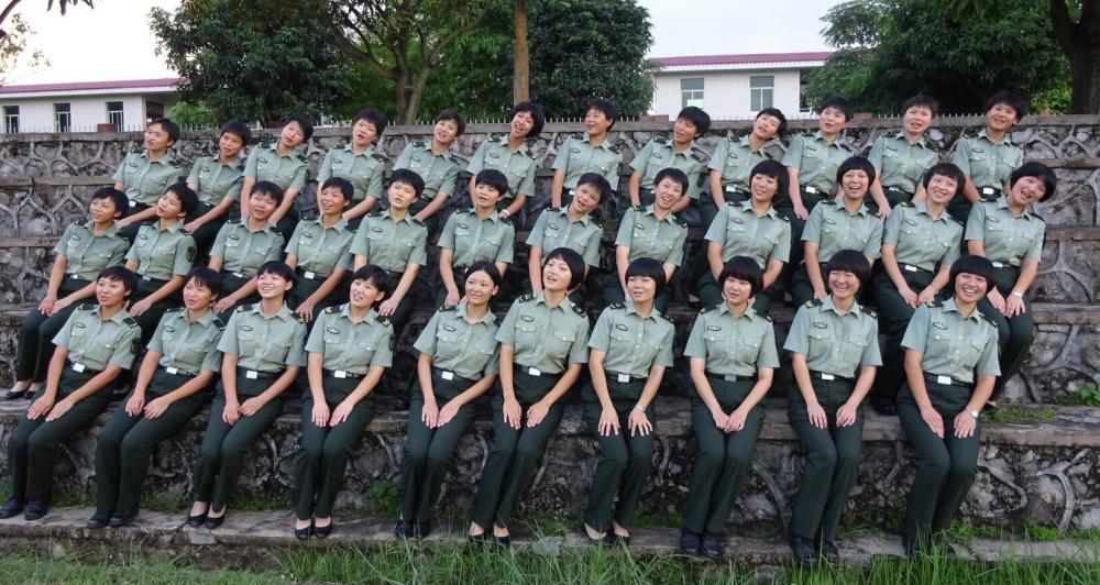 每年入伍的女兵有那么多为什么很少看到女兵退役