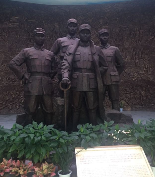 皖南事变中,叶挺军长亲自下山与敌谈判,是此人的主意_腾讯新闻