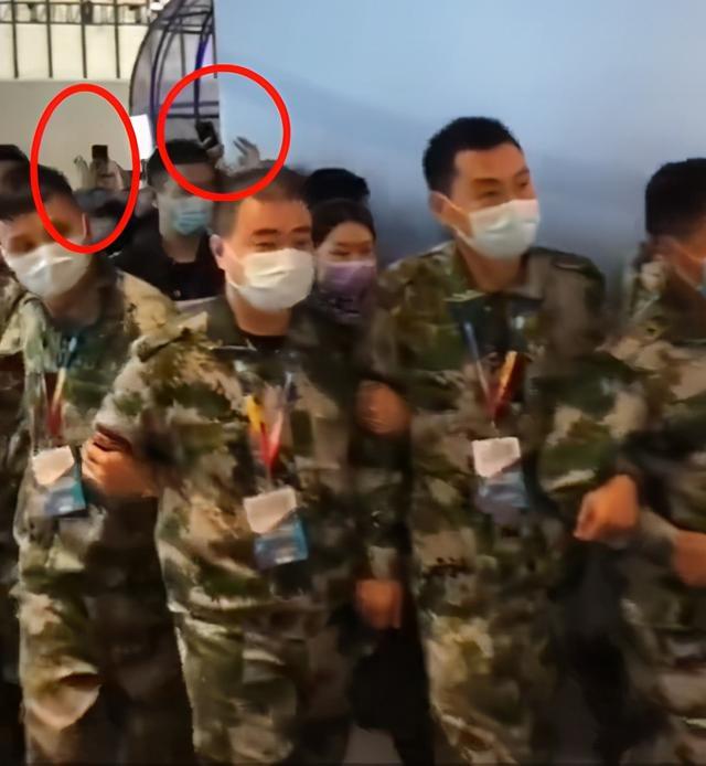 马天宇|马天宇获30多名保安手拉手保护，行走其中疑默许，现场并无粉丝