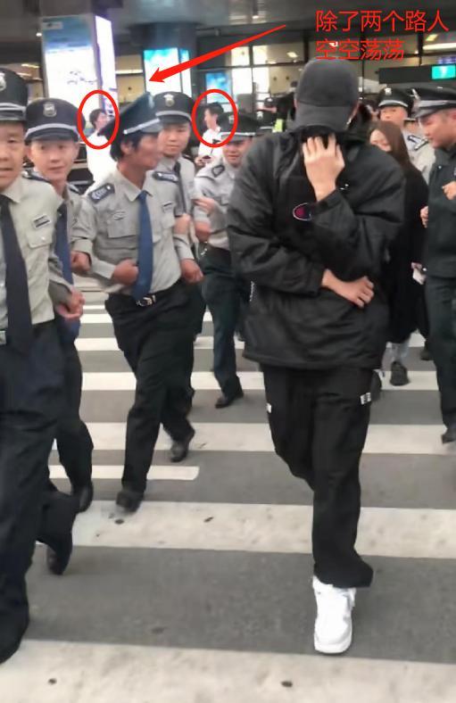 马天宇|马天宇获30多名保安手拉手保护，行走其中疑默许，现场并无粉丝