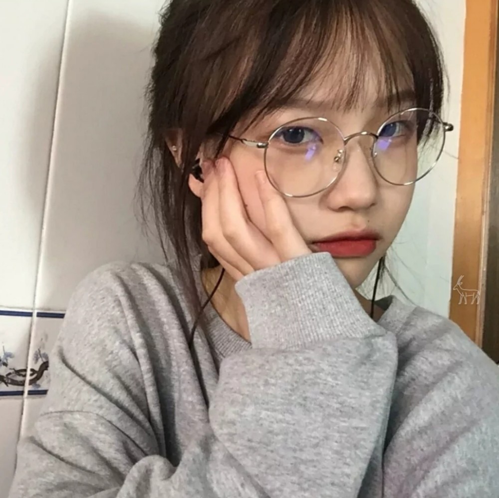 网易云热评:之前看到一个小孩子闹着要买玩具,玩具
