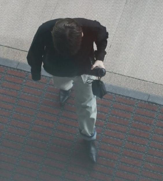 周震南|周震南风波后露面，众人齐呼“还钱”，从男神到债奴太现实